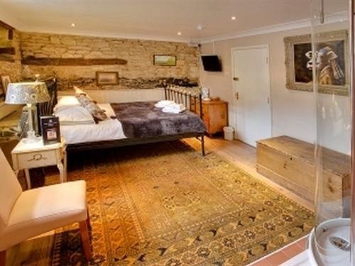 Hotel The Old Court 3*