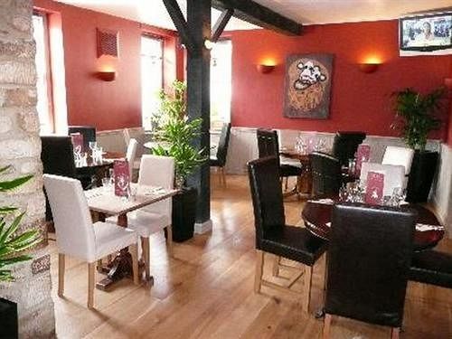 The Old Court 3*